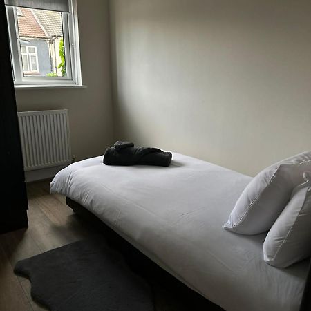 Westcliff On Sea Villa Southend-on-Sea Esterno foto