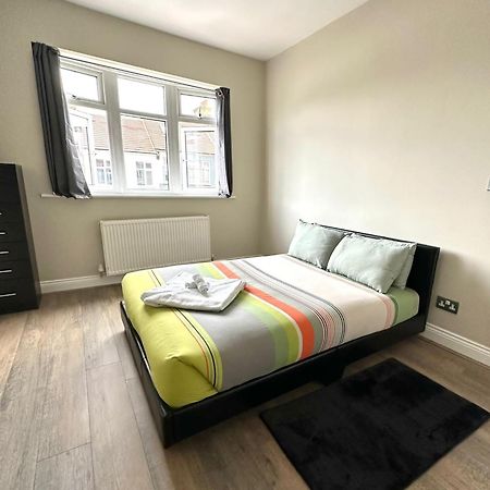 Westcliff On Sea Villa Southend-on-Sea Esterno foto