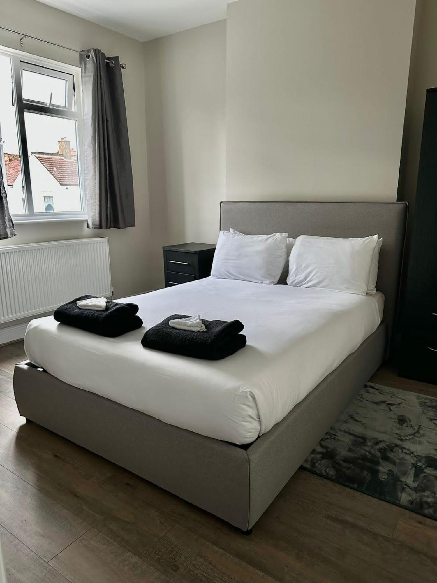 Westcliff On Sea Villa Southend-on-Sea Esterno foto